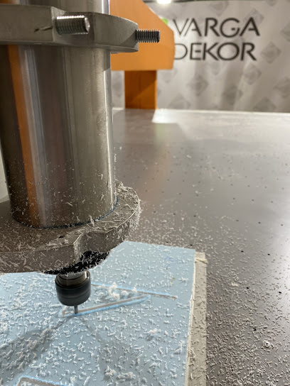 VARGA DEKOR Kft. Ablakfóliázás, Üvegfóliázás, Hővédelem, Világító és 3D feliratok