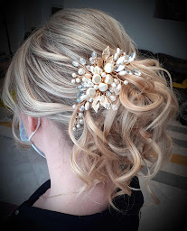 Photo n°18 de Kristel à Saint-Pierre-d'Albigny (Salon de coiffure)