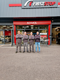 Photo n°1 de First Stop LYL 2 Savasse à Savasse (Magasin de pneus)
