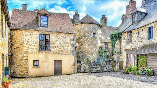 Bureau touristique du Pays de Domfront - Thumbnail