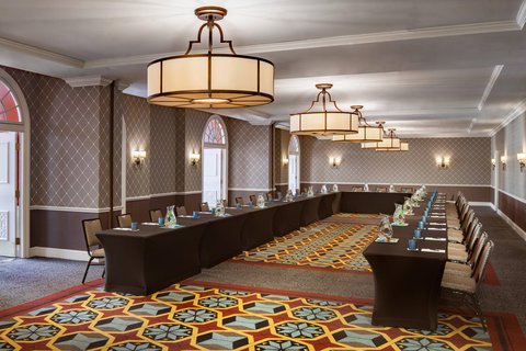 The Alexandrian Old Town Alexandria, Autograph Collection by null