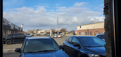 Action Laundry Laundromat - Thumbnail