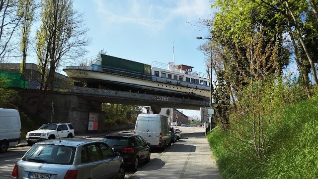 MS Utting on bridge Lagerhausstrasse