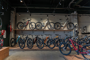 Photo n°9 de Cycles · Magasin de vélo Trek | Colnago | Mondraker | Kalkhoff | Riese & Müller - Aubenas à Aubenas (Magasin de vélos)