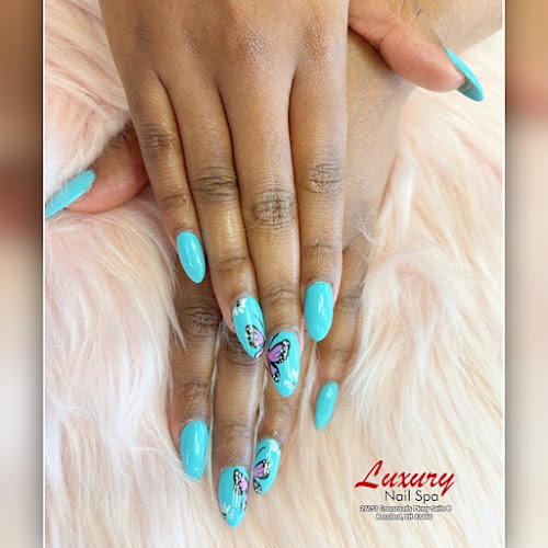 Luxury Nail Spa interior view