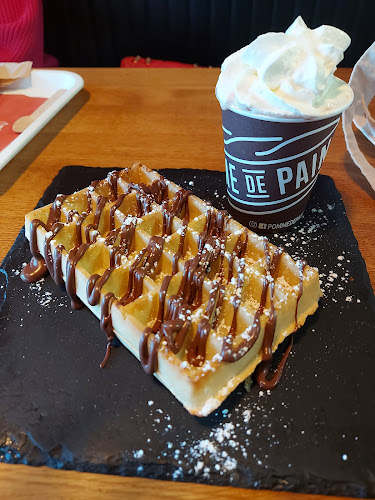 Complexe Commercial Casabona, 22 Allee De La Piscine, Saint-Pierre 97410, La Réunion