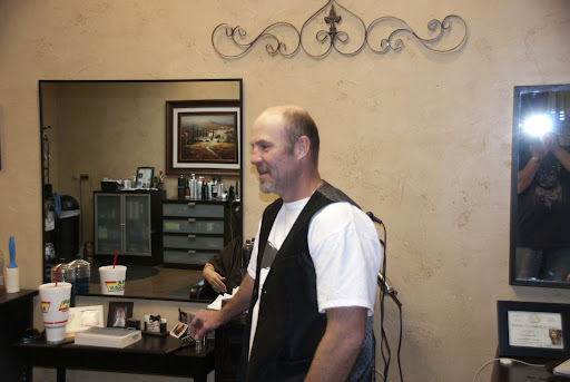 Kerbo's Hair Salon - Thumbnail