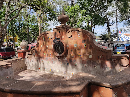 Plaza Glorieta de Los Gallitos - Thumbnail