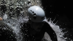 Photo n°13 de EXPLONATURE à Saint-Rome-de-Cernon (Centre de sports d'aventure)