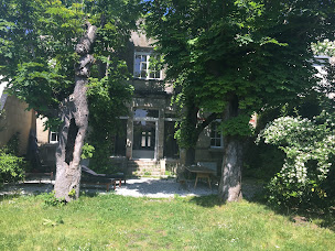 Photo n°1 de LA CABANIA à Bordeaux (Agence immobilière)