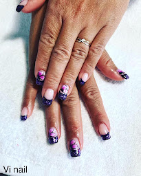 Photo n°18 de Vi Nail Onglerie Manucure à Jouy-le-Moutier (Salon de manucure)