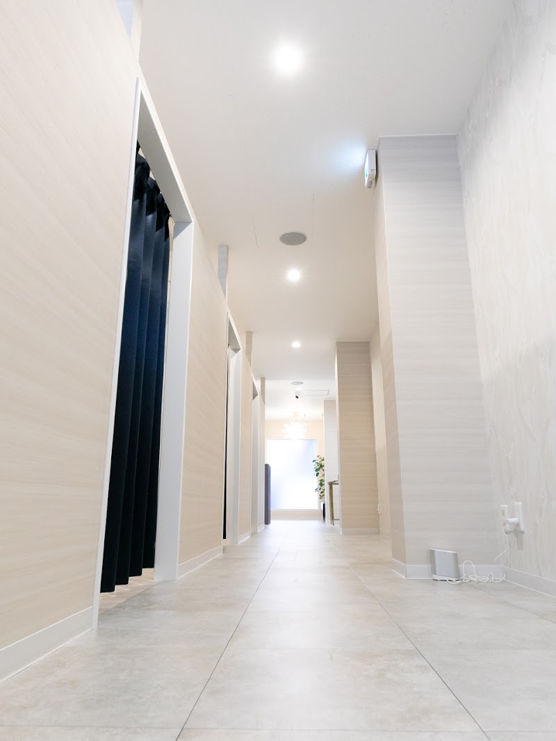 【まつげパーマ専門店】Amber eyes 池田本店（アンバーアイズ）