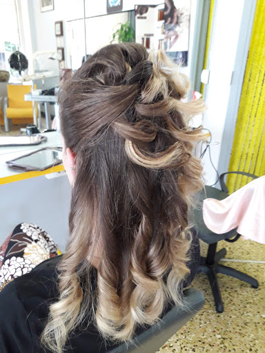Parrucchiera Top Line Flavia