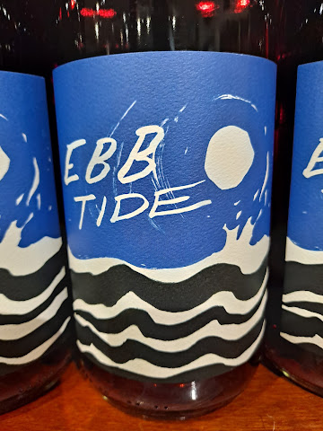 Manhattan Valley Wines & Spirits by null