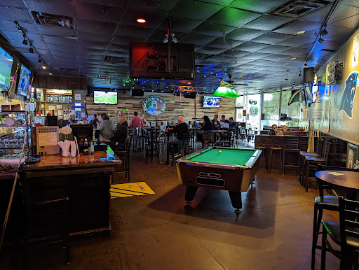 Lucky's Burger N Tap - Thumbnail