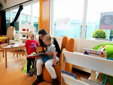 Welzijn College Utrecht - ROC Midden Nederland Vondellaan 174, 3521 GH Utrecht, Nederland