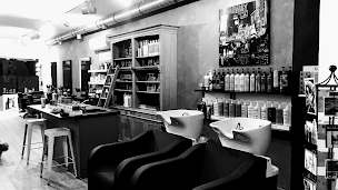 Photo n°4 de Studio Thijy Coiffure à Châteauroux (Barbier)