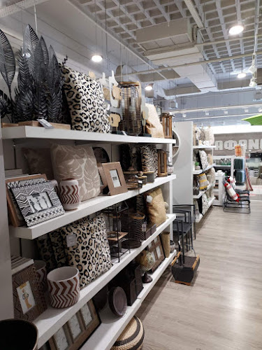 Opinii despre ΔΙΑΦΑΝΟ Κατάστημα Αγίας Παρασκευής în Αίγιο - Εμπορικό πολυκατάστημα