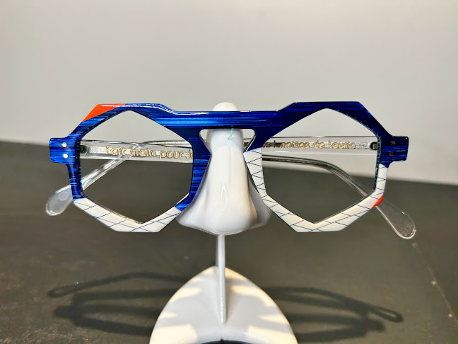 Numéro de téléphone de Les petites Lunettes de Laurie | Lunetier | Lunettes sur mesure