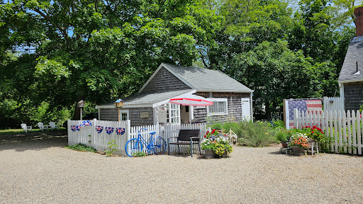 Hopkins House Bakery and Gift Shop - Thumbnail