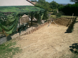 Photo n°14 de location mini pelle + chauffeur à Sorèze (Société de travaux publics)