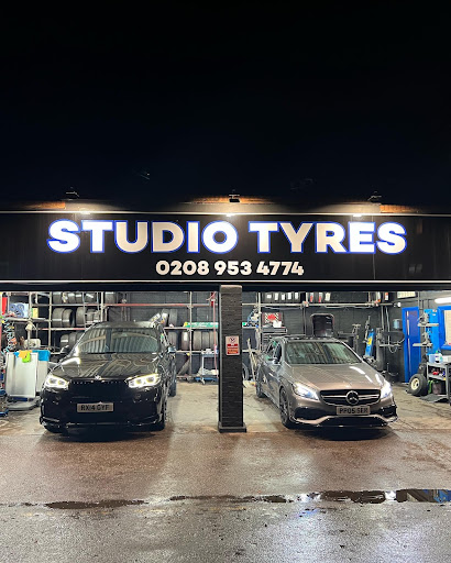 Studio Tyres - Visual