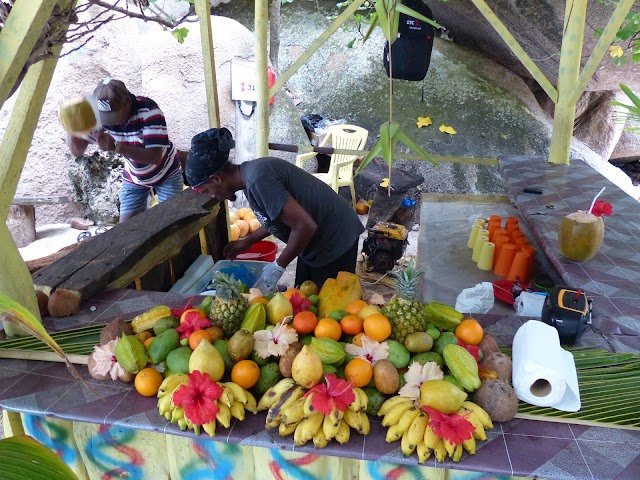 Fruita Cabana Bar