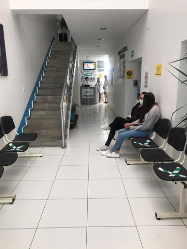 Lic. Violeta Márquez Castañeda, Nutriólogo