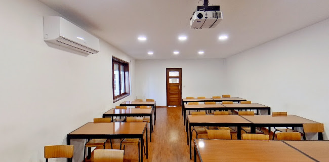 Escola de Condução Bracarense, Lda. - Braga