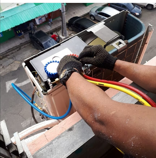 SERVICIOS TECNICOS AAA