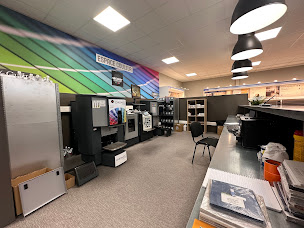 Photo n°1 de SEGURET DECORATION Millau à Millau (Magasin de peinture)