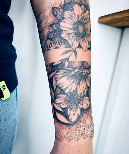 LC Ink Tattoo Shop - Thumbnail