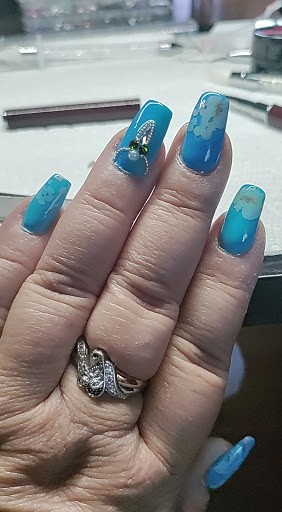 VK Nails and Spa - Thumbnail