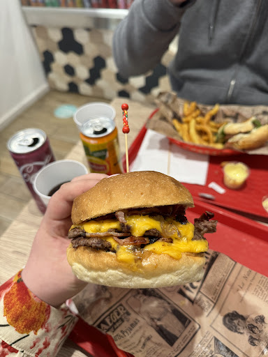 Photo 4 - Moogy's