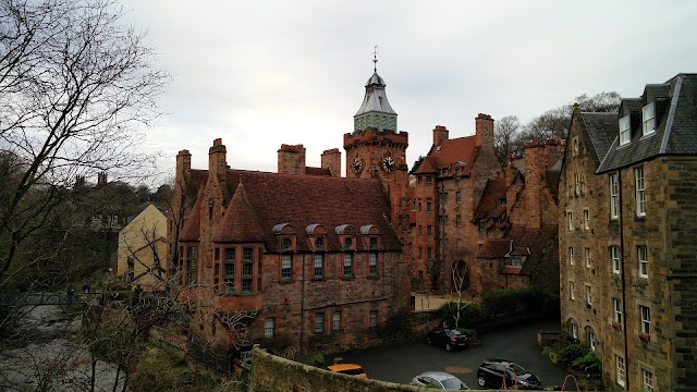 Well Court