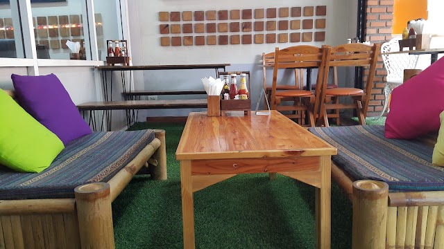 Ugo Bar & Restaurant