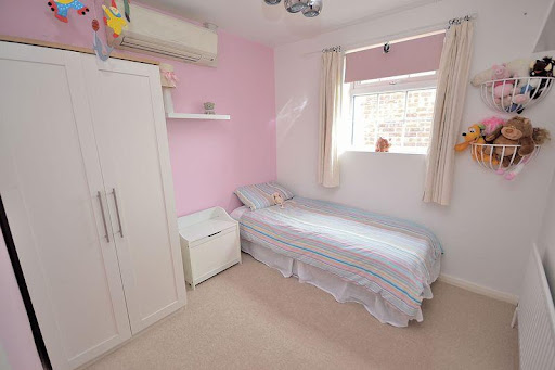 The Female Decorating Company - Thumbnail