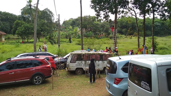 Sekolah Sahabat Alam Parung, Author: Hanafi Harris