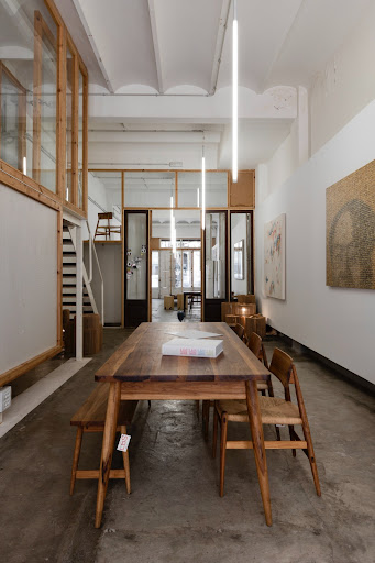 La Base Studio - Visual