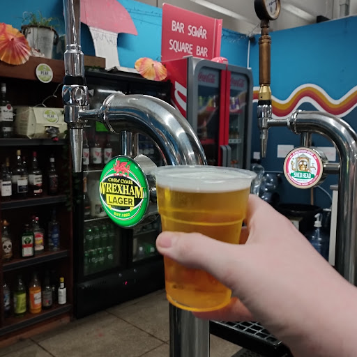 Square Bar/Bar Sgwâr Gallery - United Kingdom
