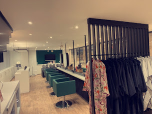 Photo n°2 de Le Ludi à Rungis (Salon de coiffure)