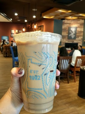 Caribou Coffee Sarinah, Author: Mega Rista