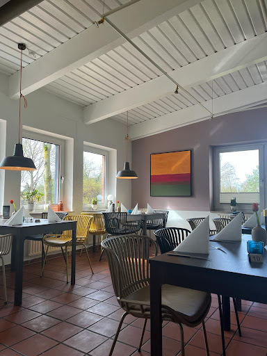 MoOoVe Restaurant & Café - Thumbnail