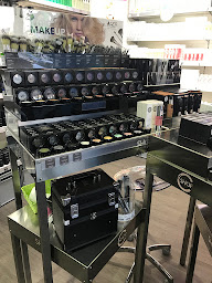 Photo n°8 de SHOP COIFFURE à Amilly (Magasin de produits de beauté)