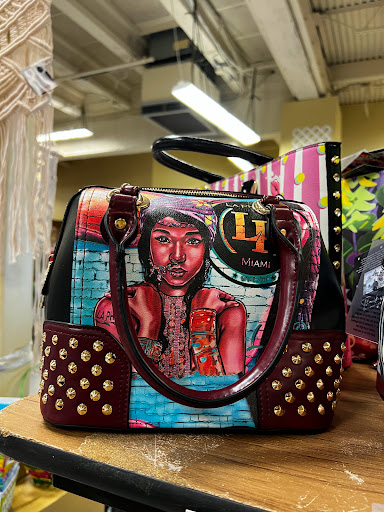Thrifty American Eagle Gallery - United States