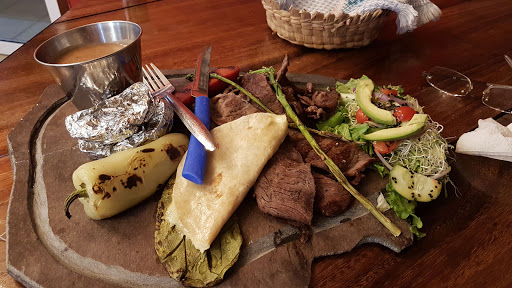 La Carnita Asada Restaurante - Thumbnail