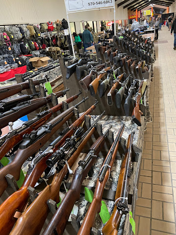 MORGANTOWN GUN SHOW by null