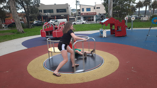 Warner Park Playground - Thumbnail