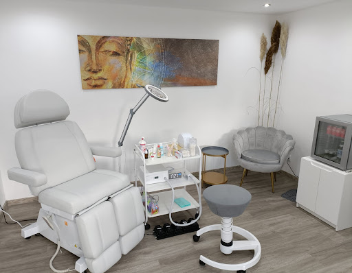 Fußpflege & Fußreflexzonenmassage Pflügl