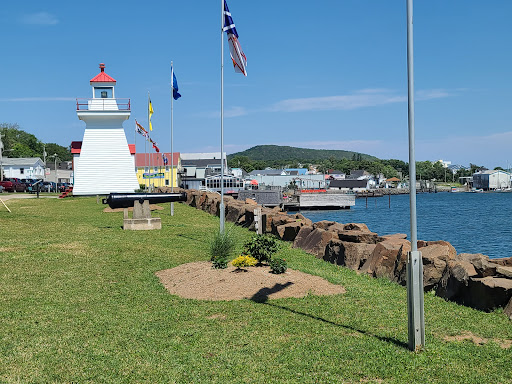 Digby Pier Lighthouse